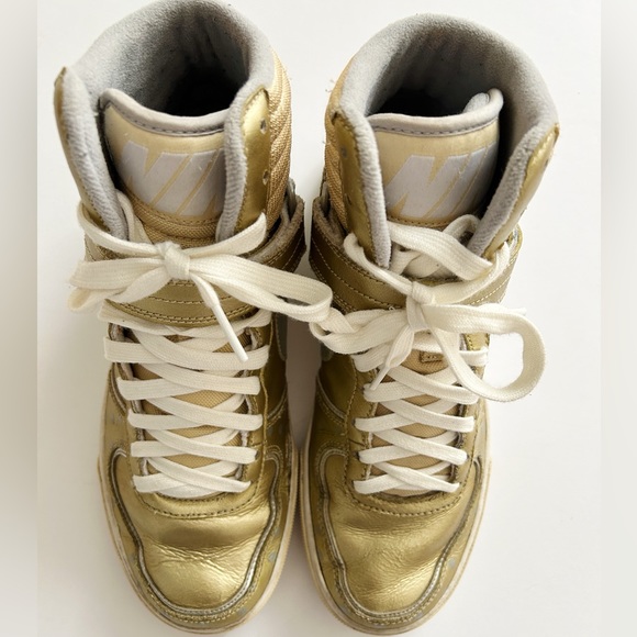 Vintage Nike AeroFlight high sneakers 2009 - Picture 2 of 8